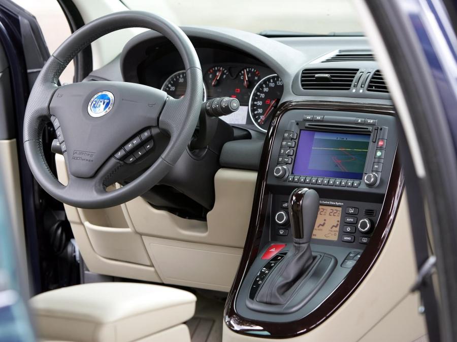 Интерьер Fiat Croma (194) 2005 года  (фото 62 из 108)